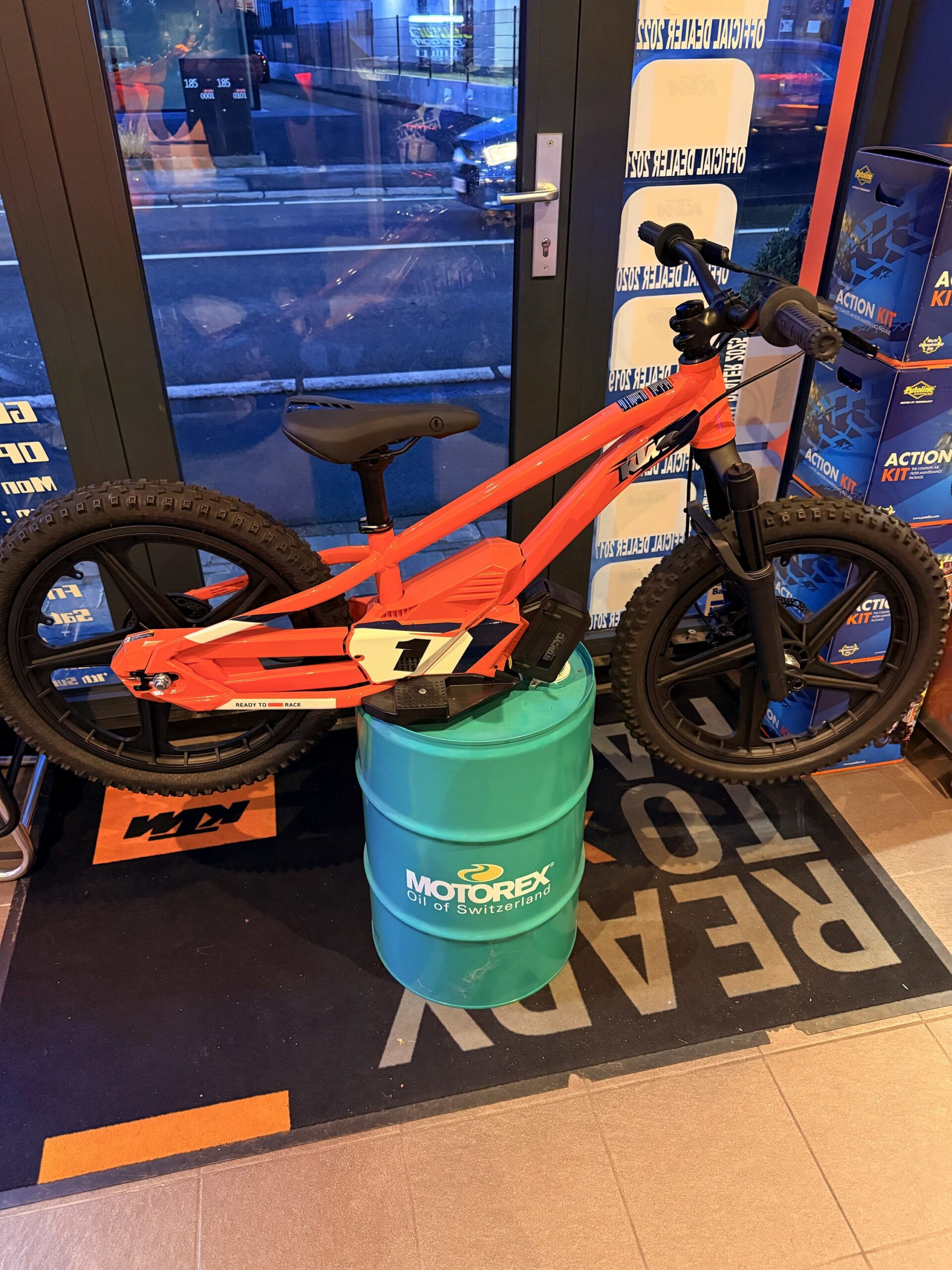 Nieuw KTM SX-E1.20